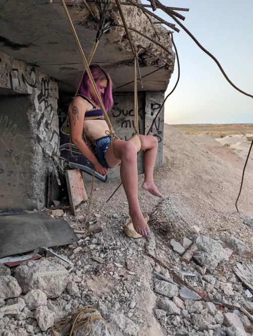 I love being suspended outside 🥵