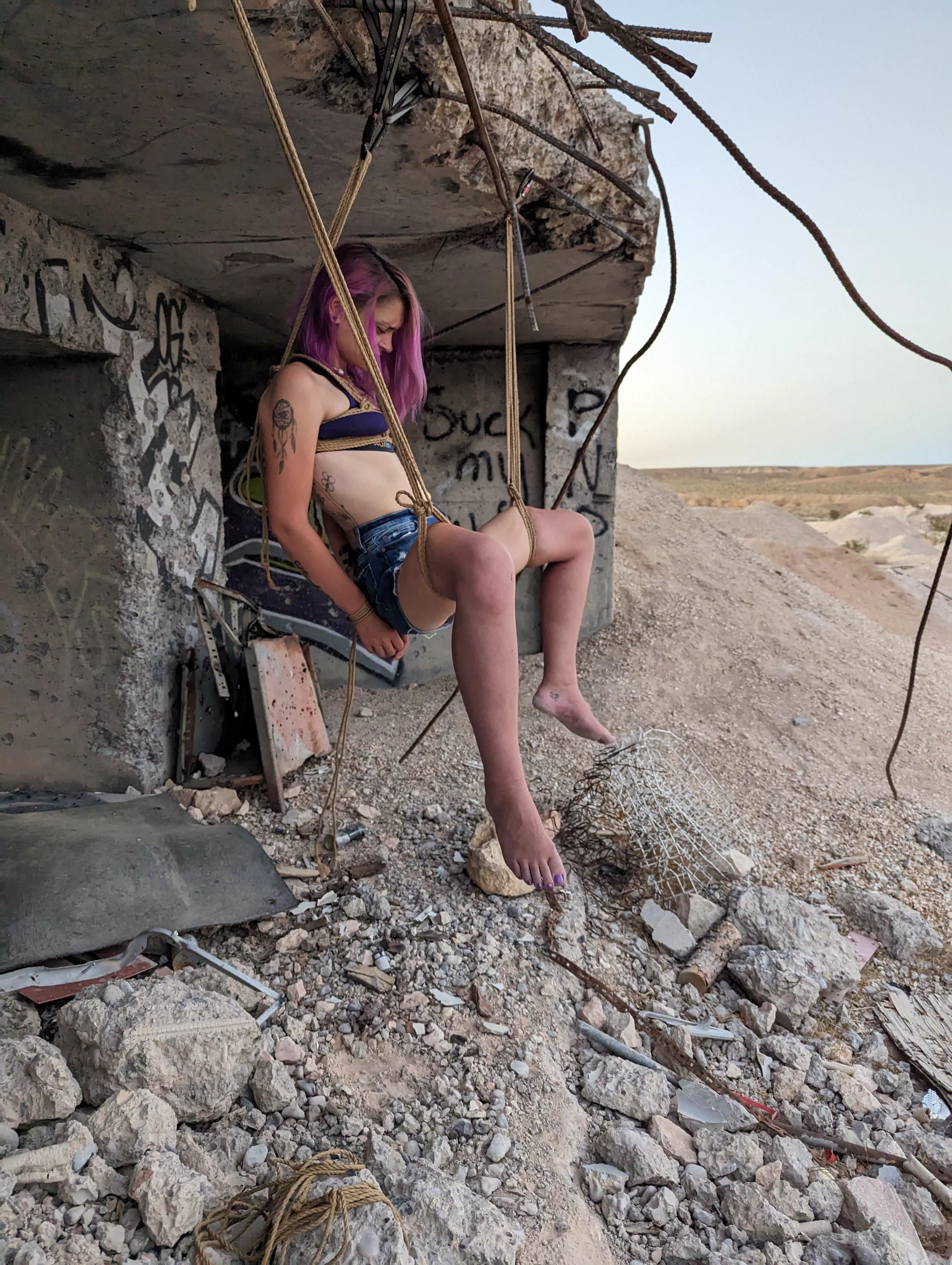 I love being suspended outside 🥵