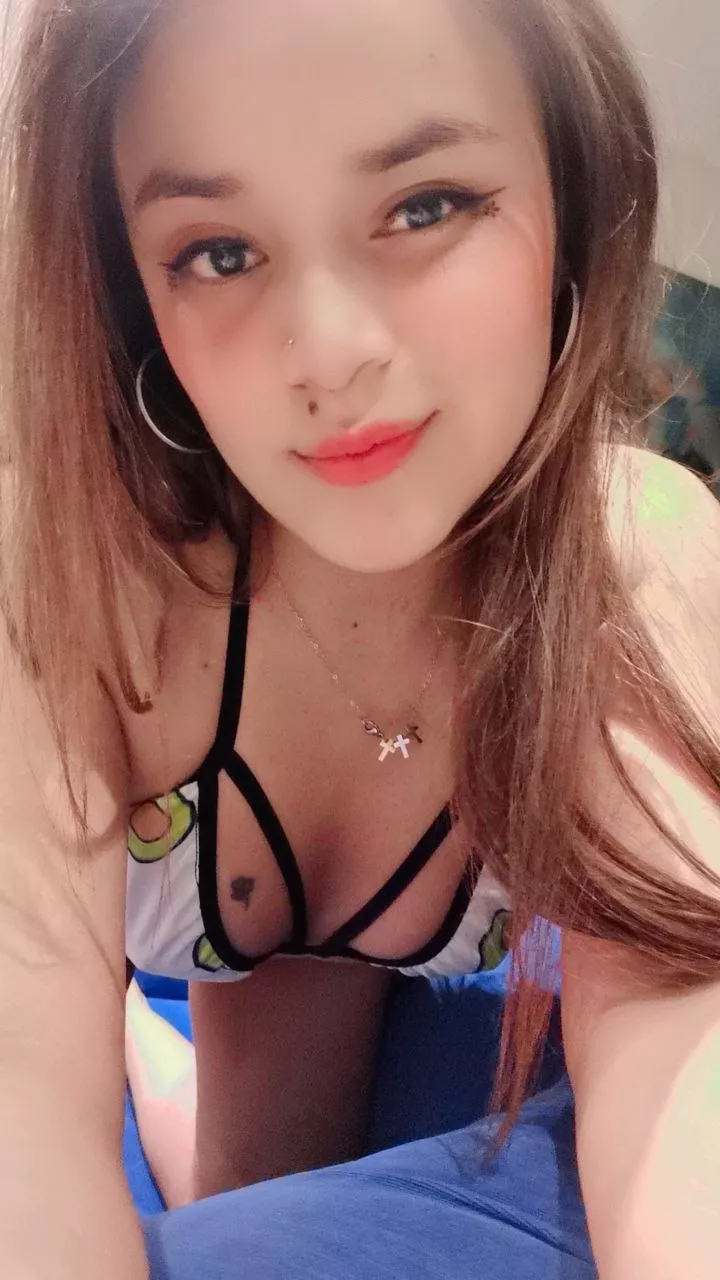 I love the downblouse view because I know you like it too