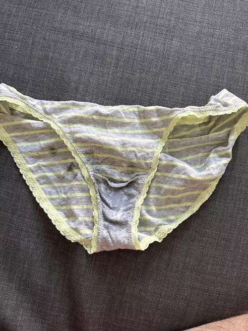 I love when she leaves me treats like this ;) do you?