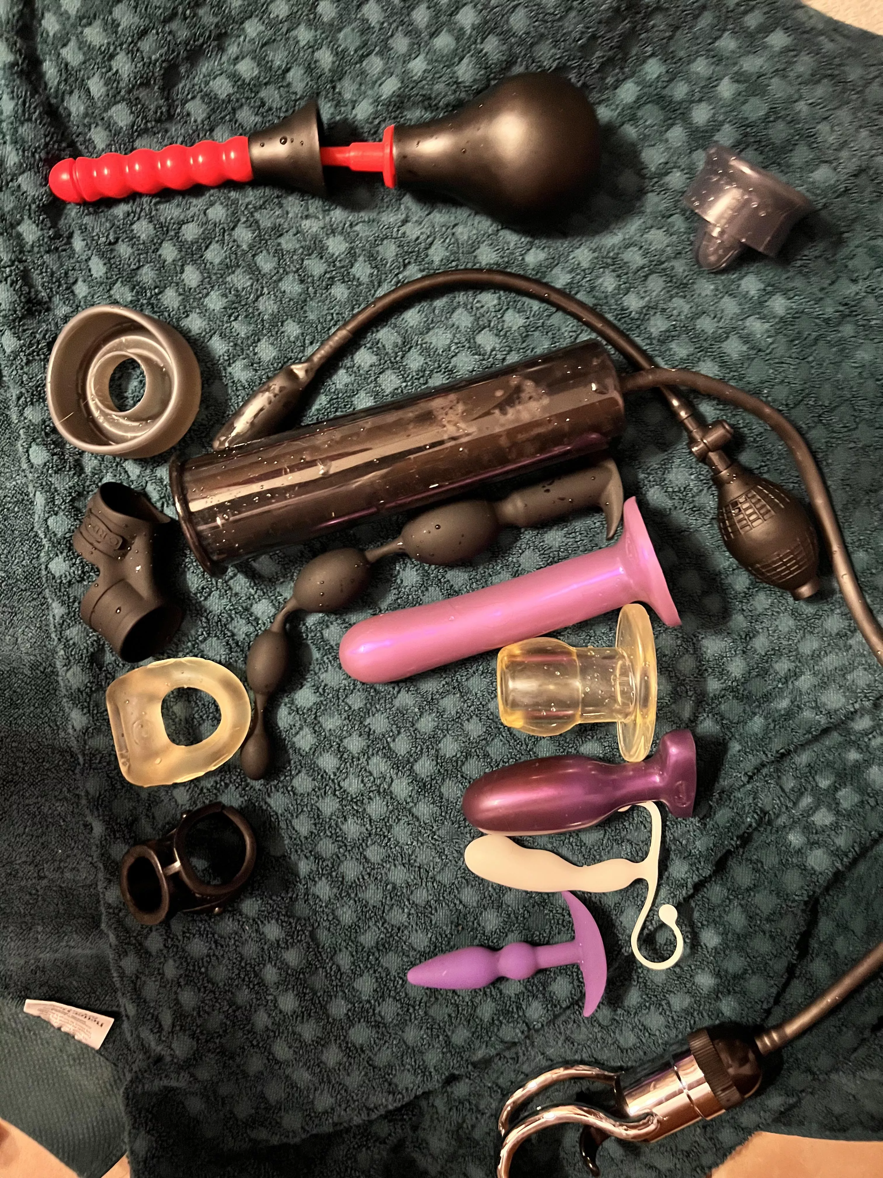 I think it’s safe to say I really like sex toys- anyone want to see them in action ?