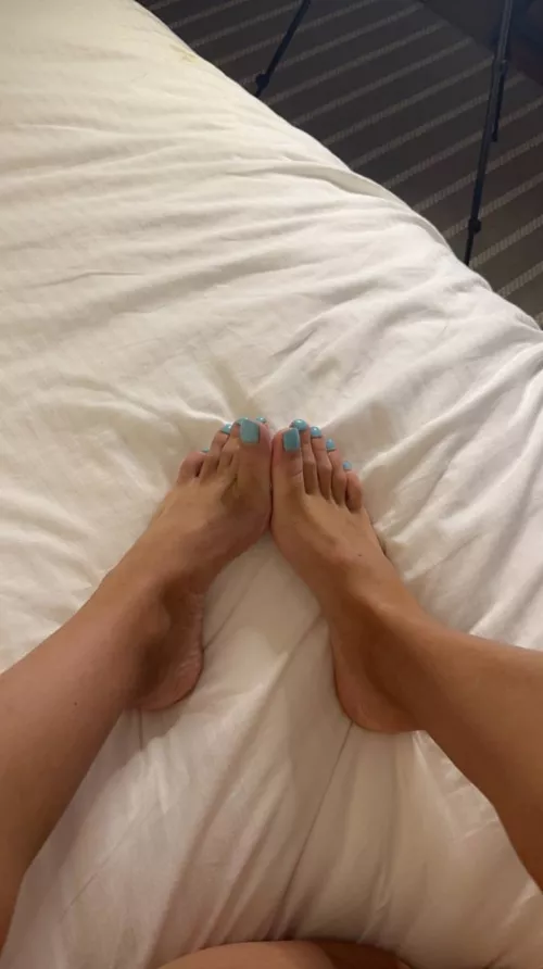 Make my legs tremble with pleasure