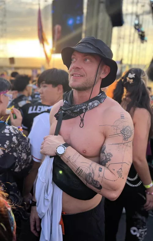 More of the fresh sleeve!