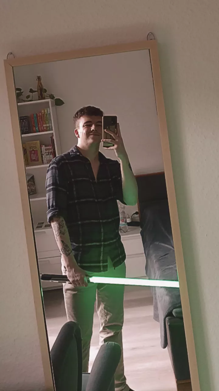 Thinking of getting into star wars cosplay :) wanna chat?