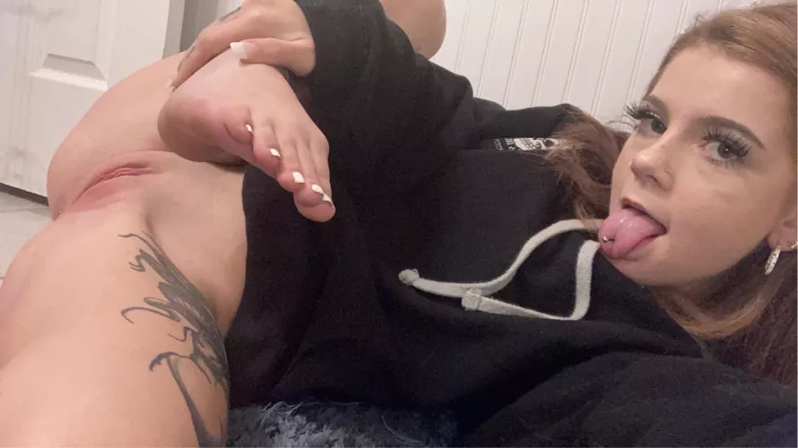 yes, am allergic to wearing panties