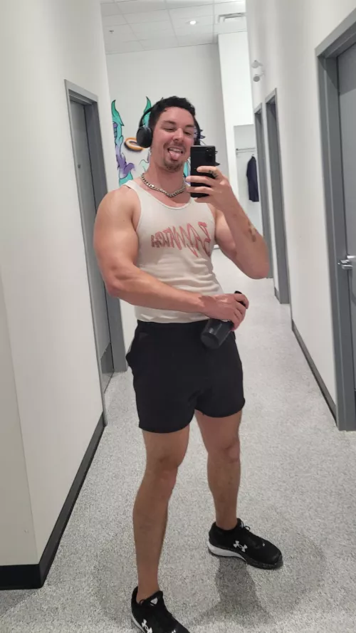 anyways. i like my alphet last night