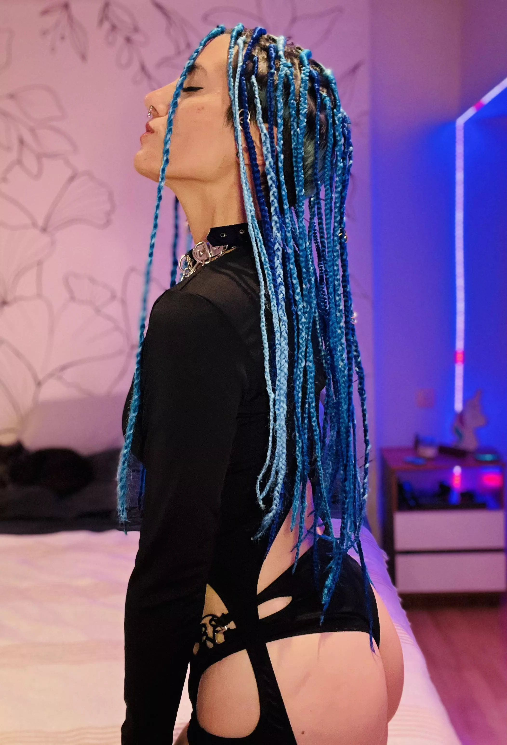 Can you fuck me hard like you are in moshpit?