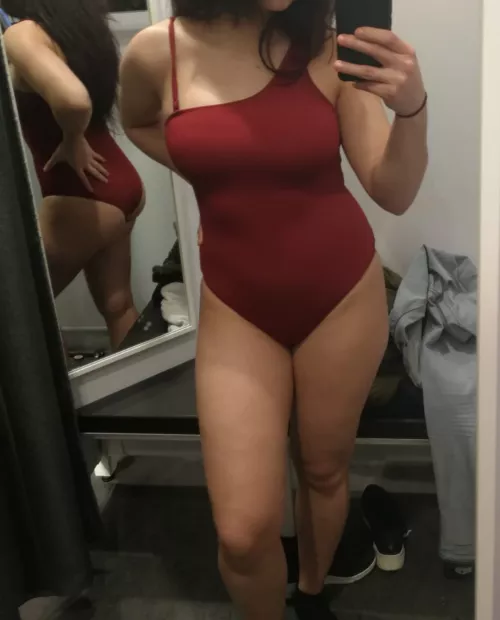 Changing room mirrors are the best to see more!