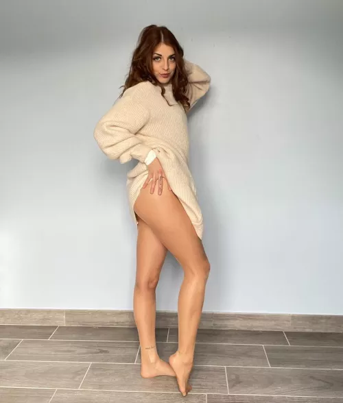 Do I have pantyhose on?