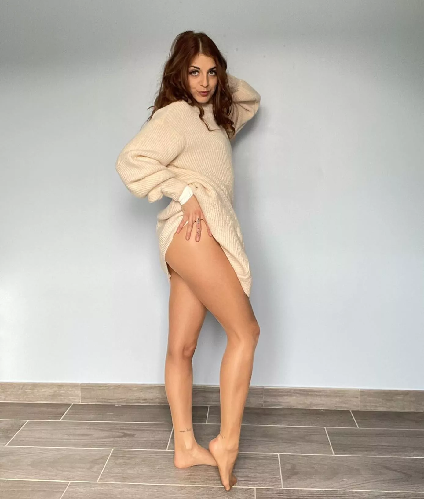 Do I have pantyhose on?