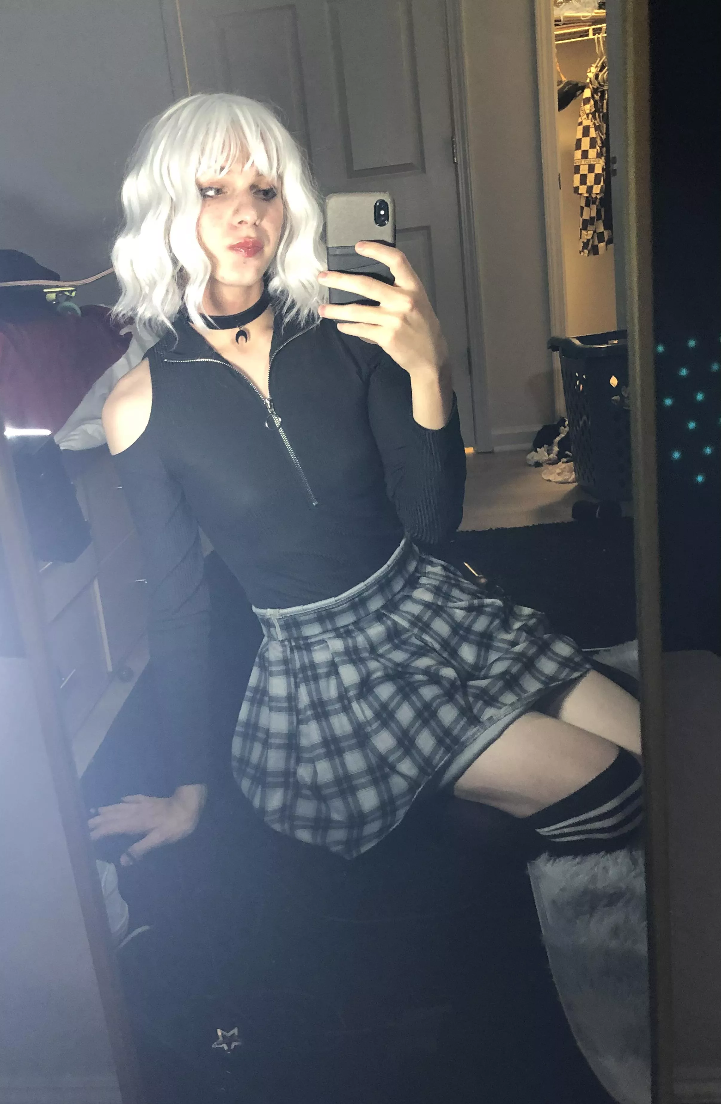 Happy Femboy Friday :3