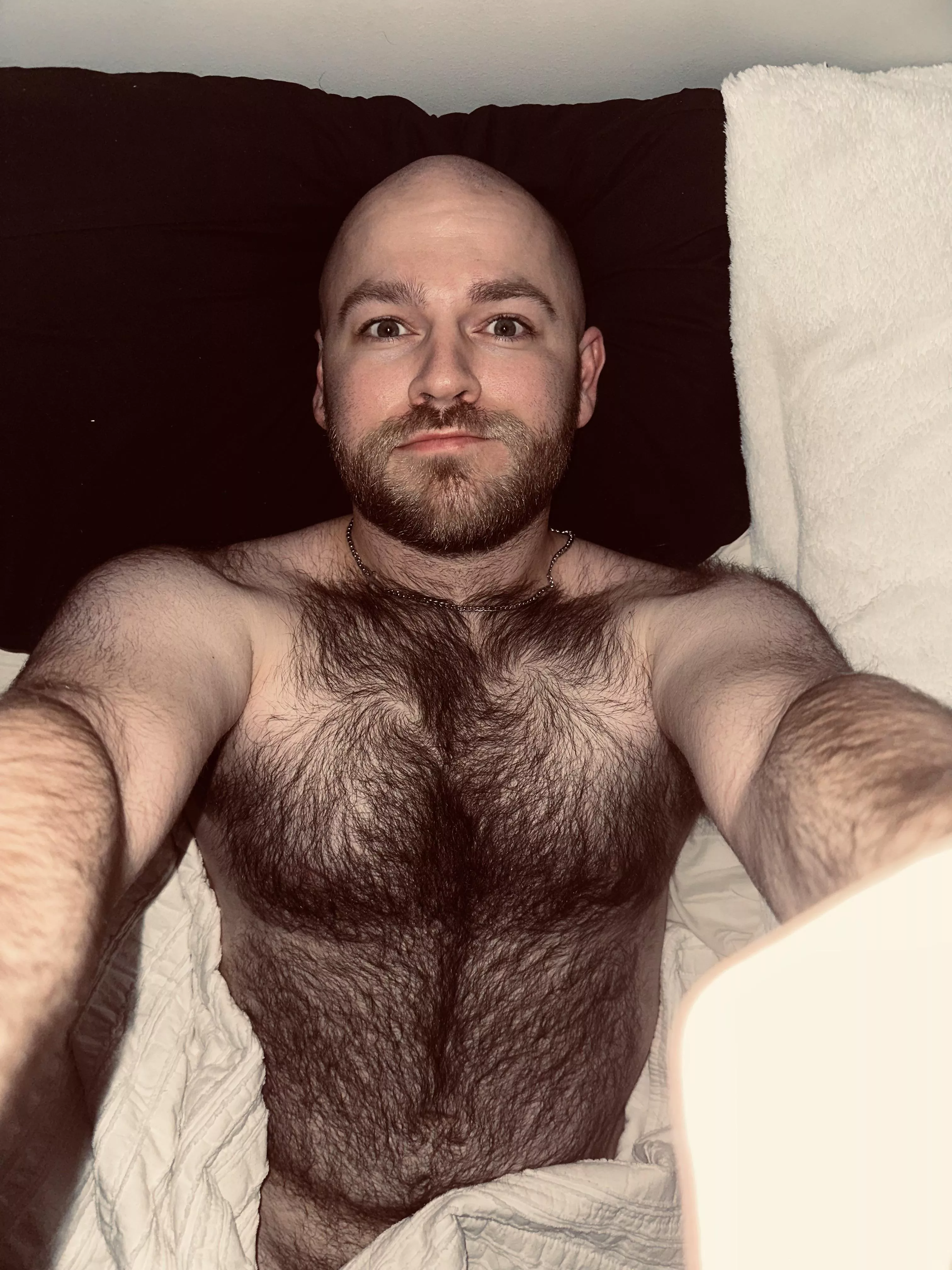 I guess I’m just giving intense looks today…😅😂