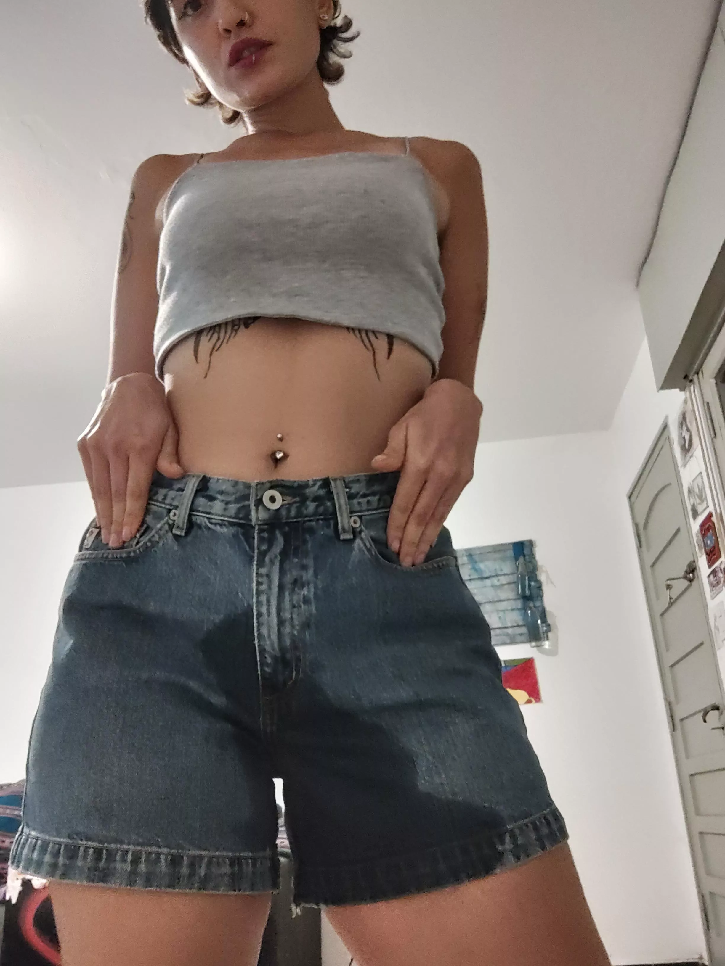 I peed my shorts, do you wants to see?
