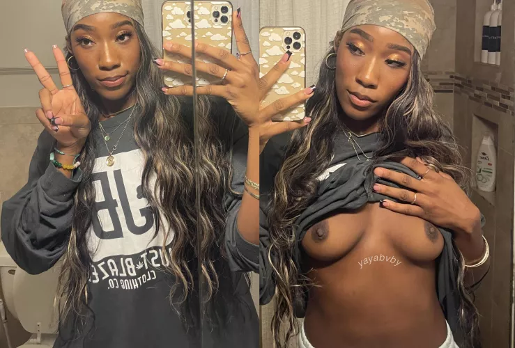 Left = how everyone sees me right = how everyone in /Ebony sees me