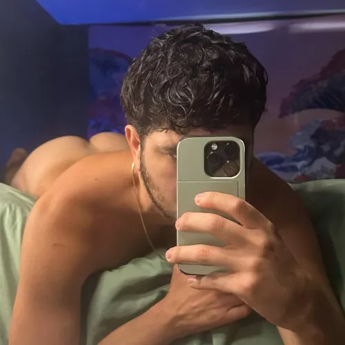 Quick mirror pic 😎