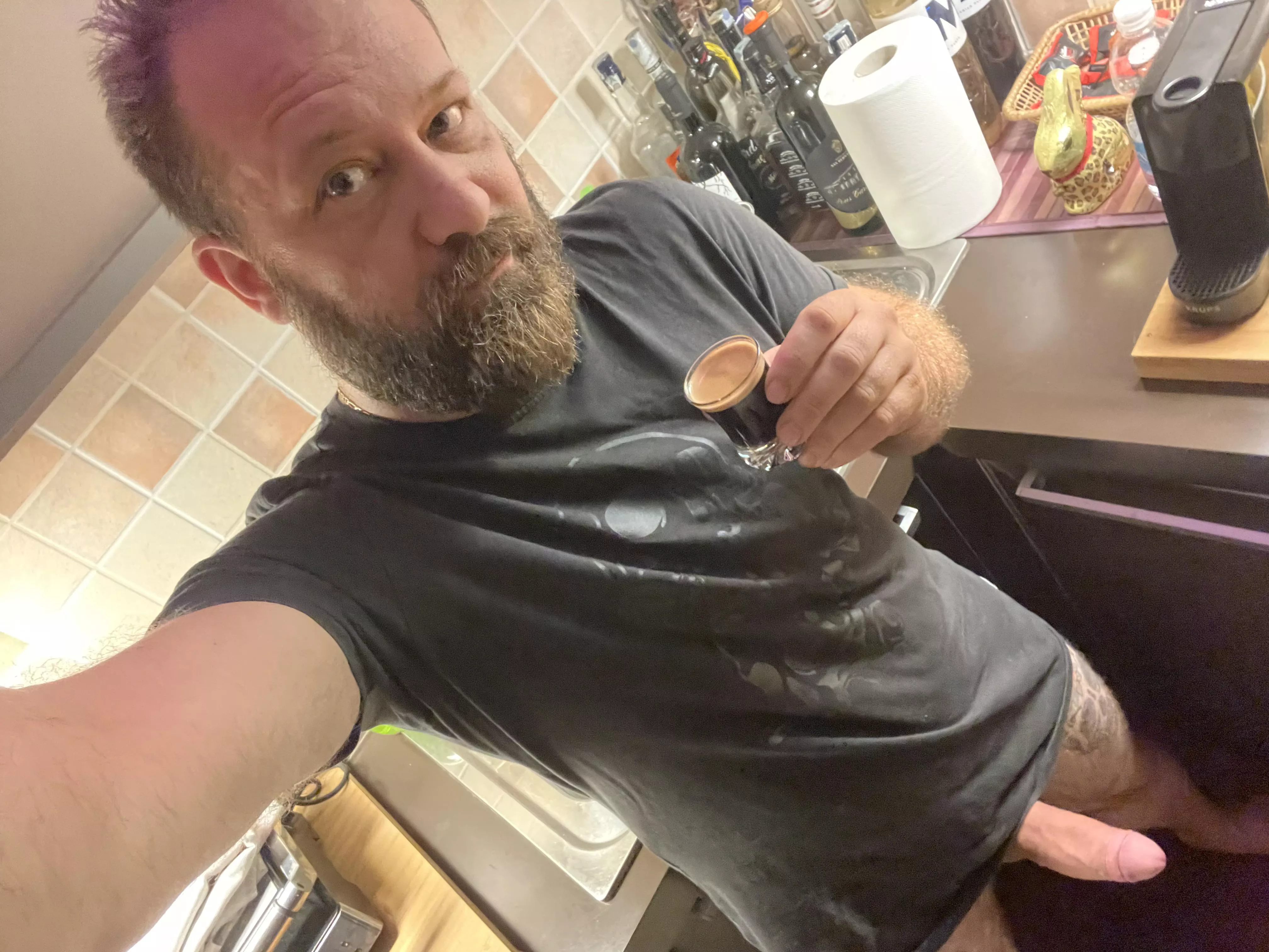 The weekend is upon us, happy Friday and good coffee. (43)