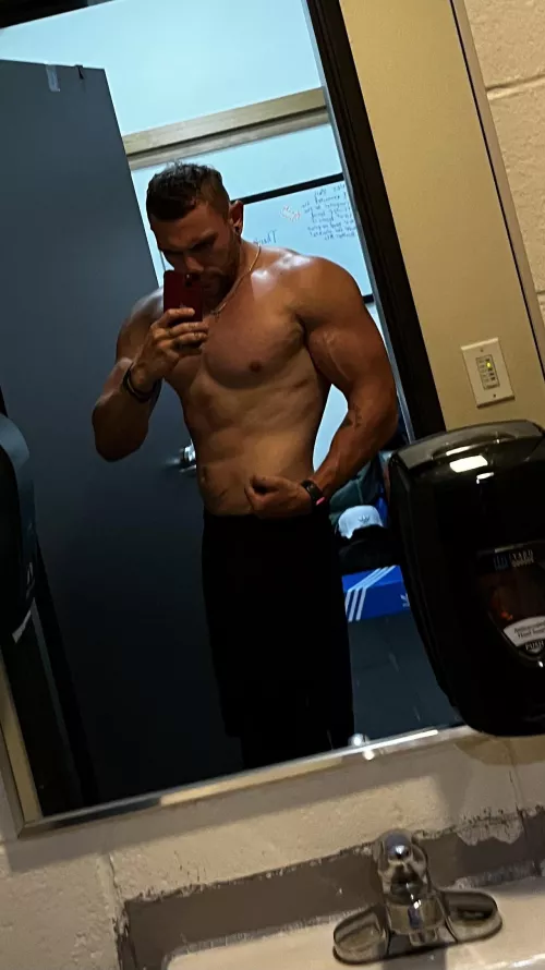 Workout completed time to shower whose going to join (m) (30)