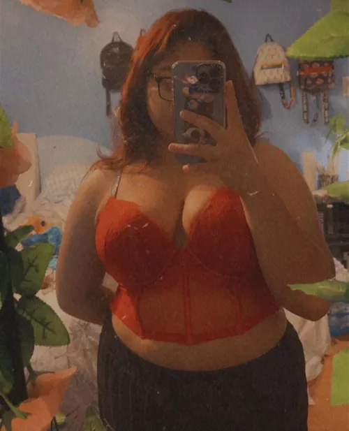 Would you swipe yes for me 😉 (F22)