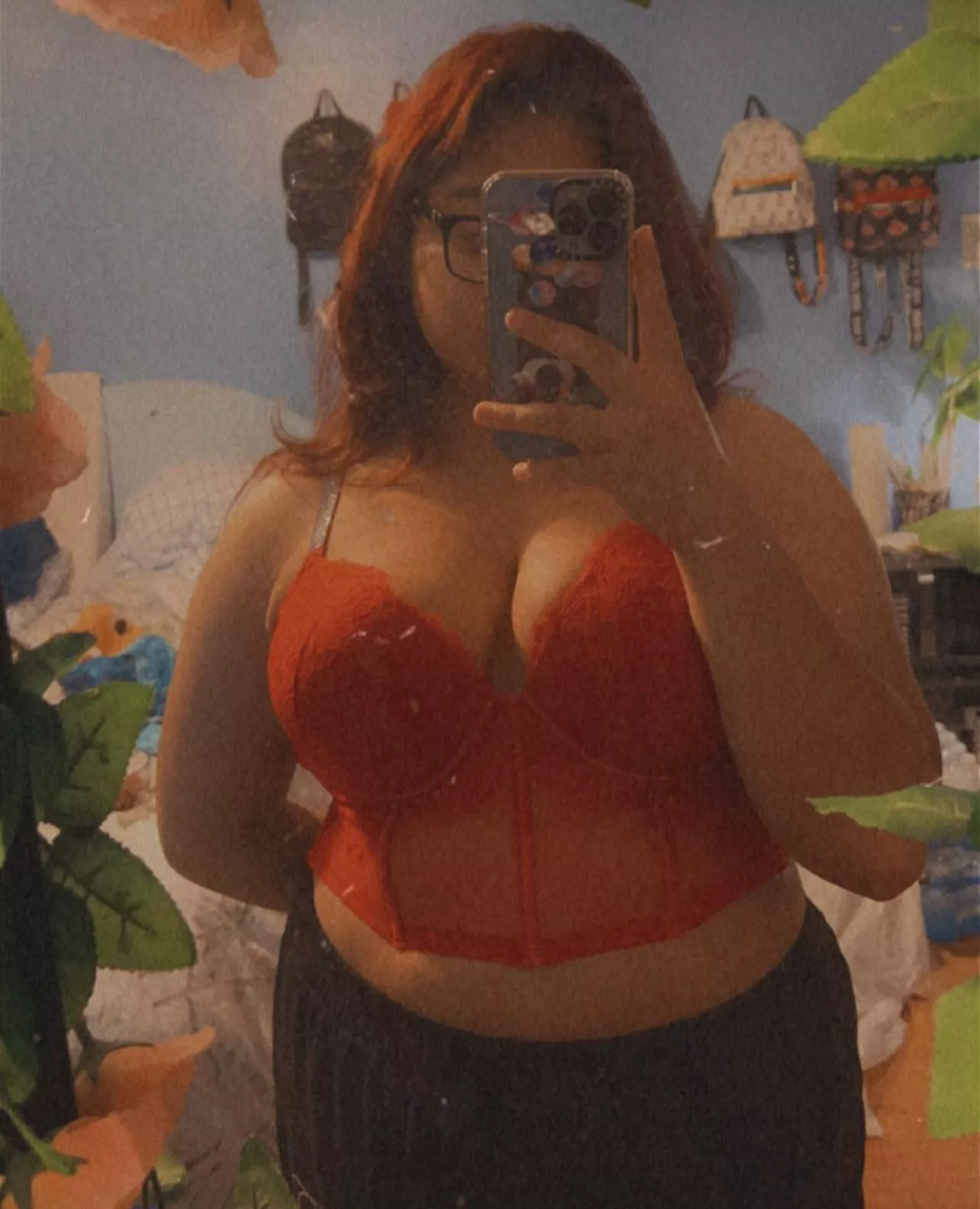 Would you swipe yes for me 😉 (F22)