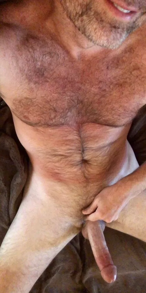 [42] 6ft5 married dad of two. Do you like? PM’s welcome