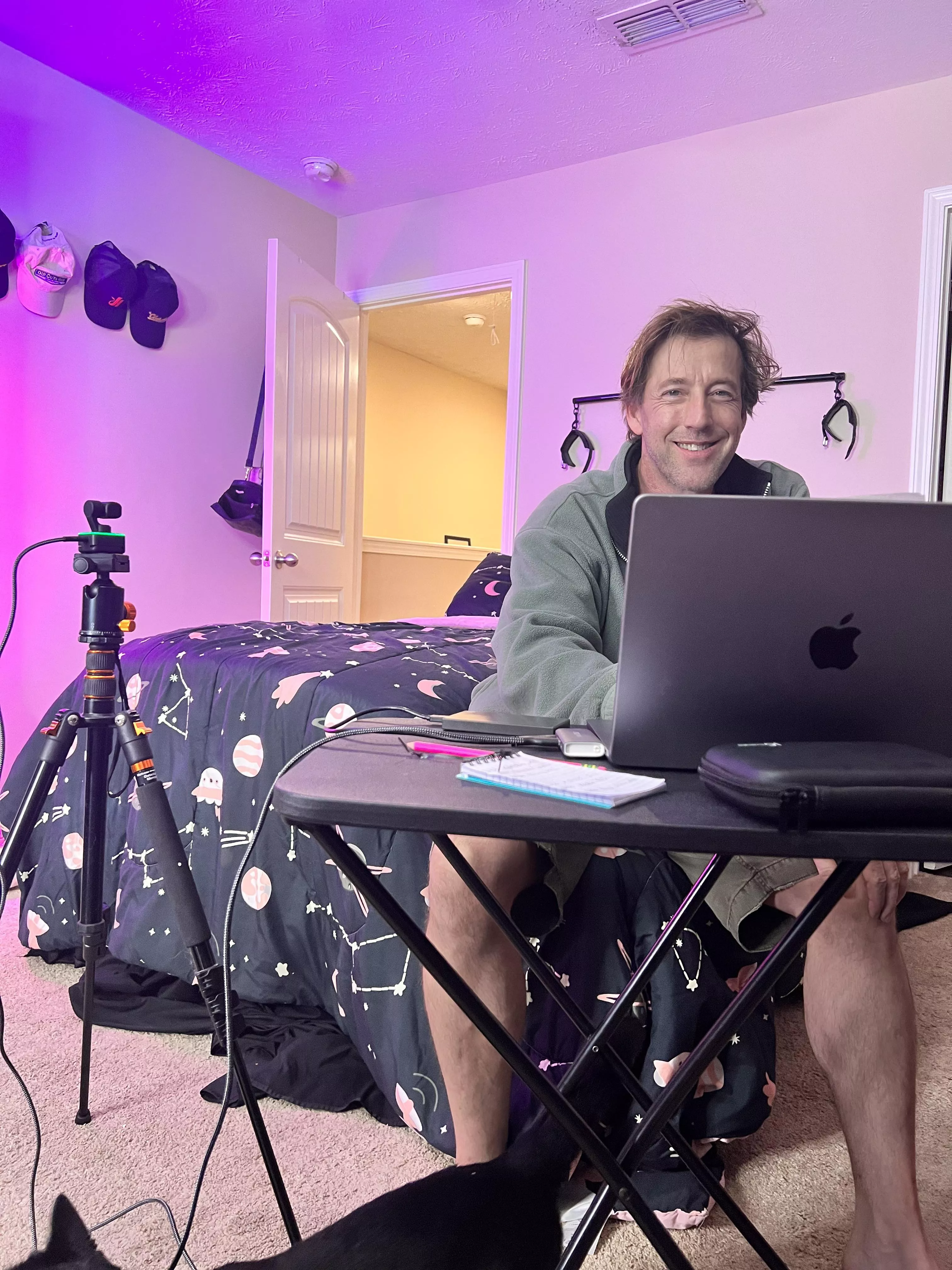 Almost ready!! Setting up for a stream with our dear friend @IvyMinxxx tonight. Find us on Chaturbate soon! Sign up for free and chat with us at http://peppermintdusty.live