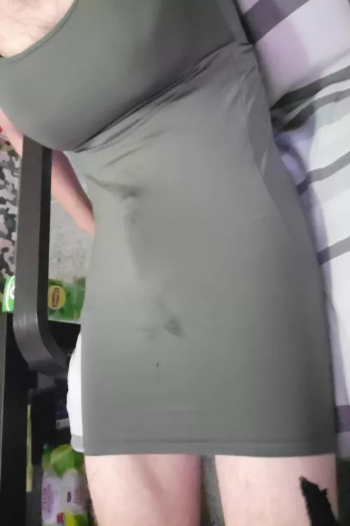 Bulge in tight dress🍆