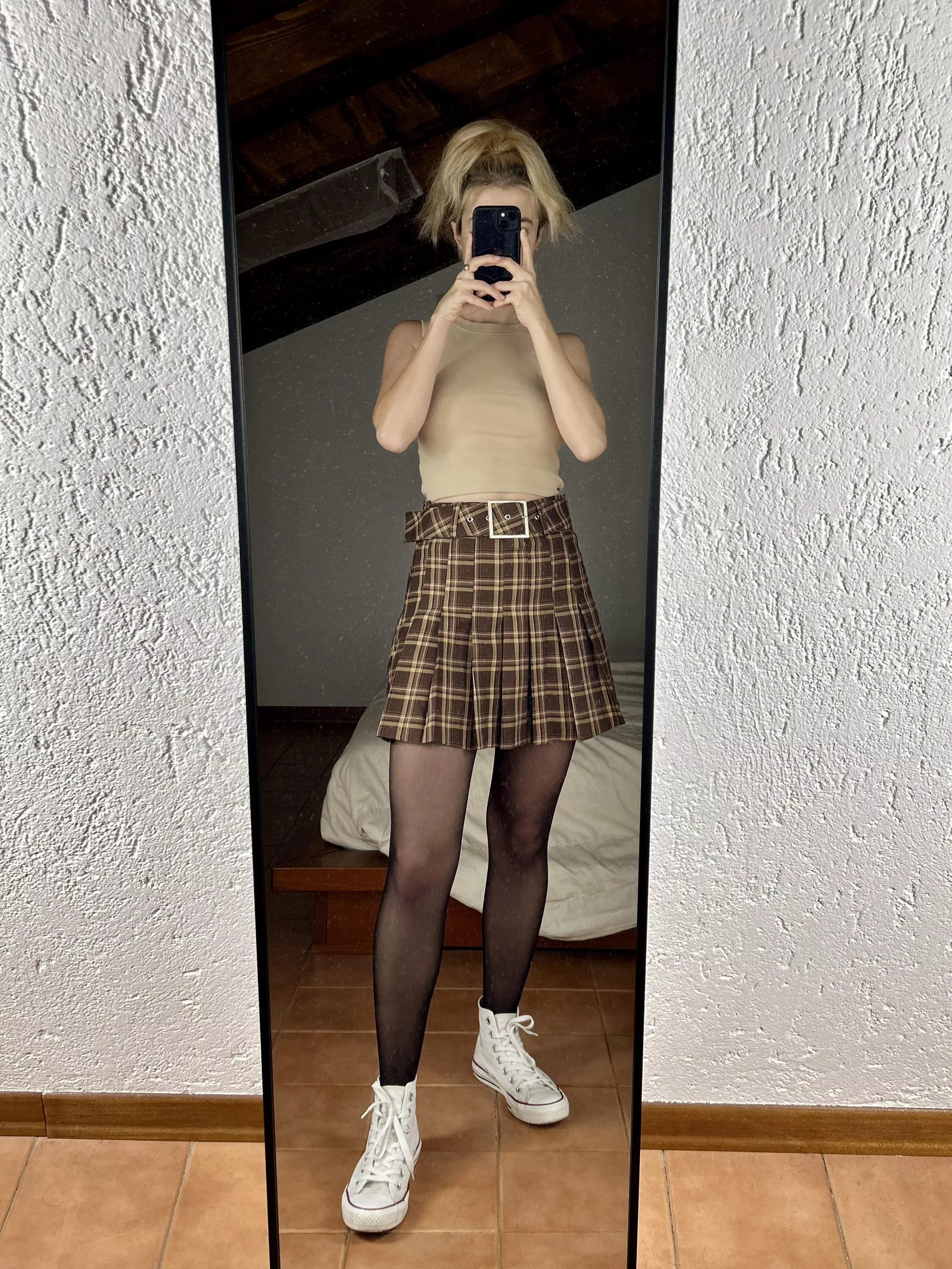 Club outfit tonight 😇