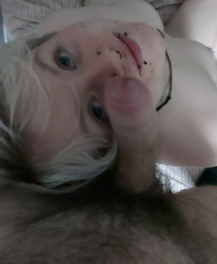 Cockslut boi is happy to see you <3