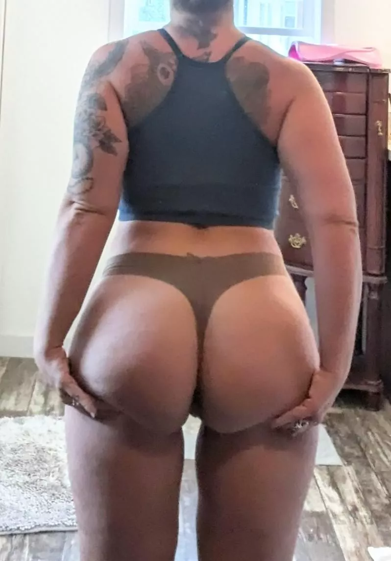 Day 2 in this sexy brown thong! Available! [Selling] [us]