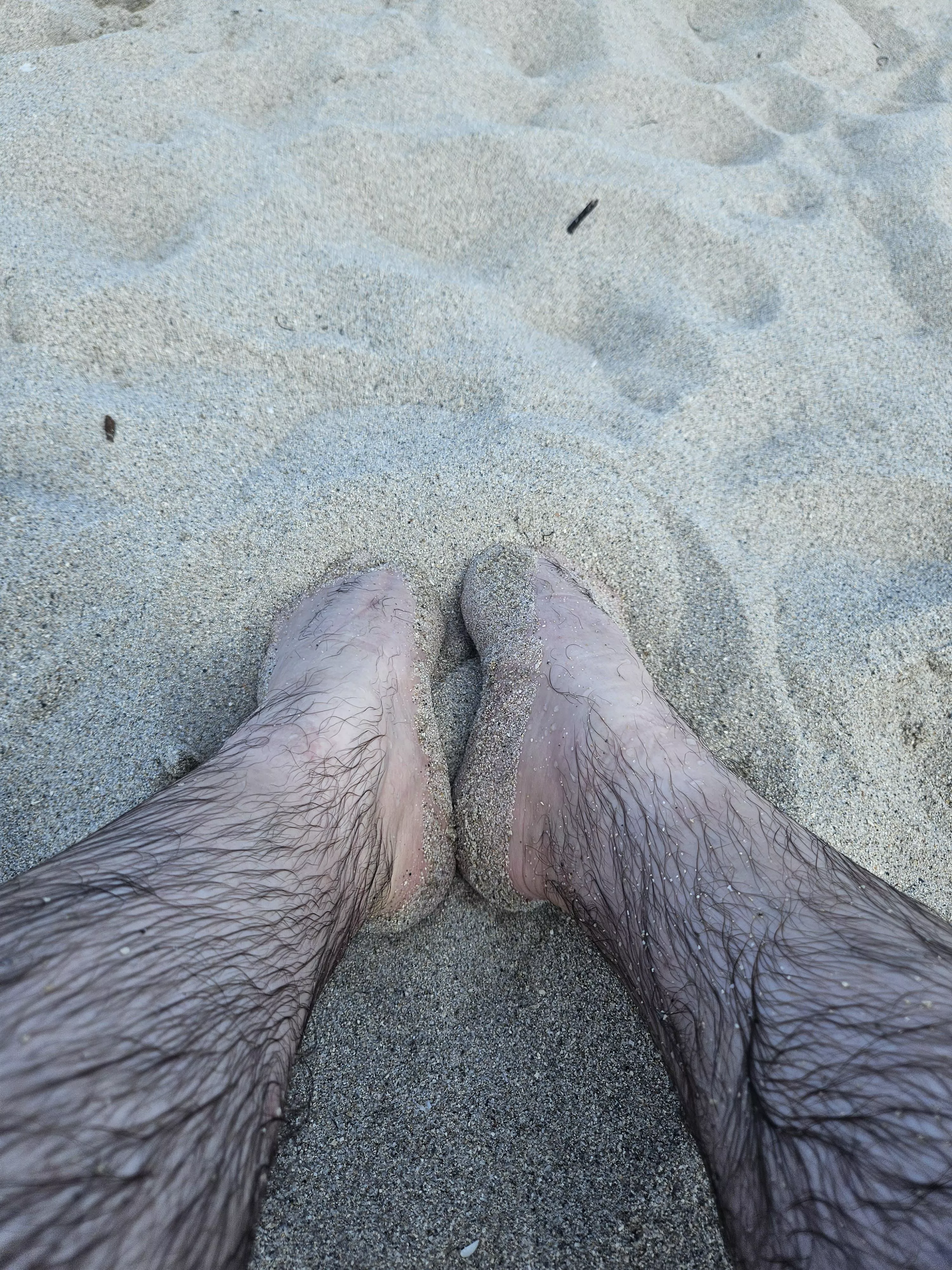 Digging my feet in the sand [OC]