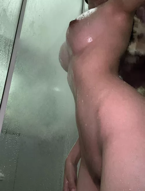 (f) guess how tall i am! 🙈