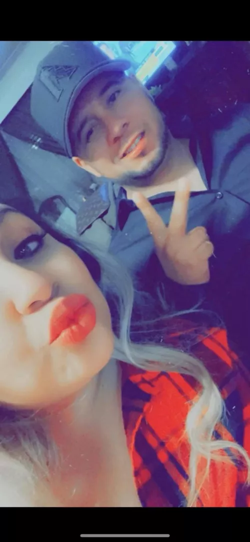 f40m37 looking for couples or single lady