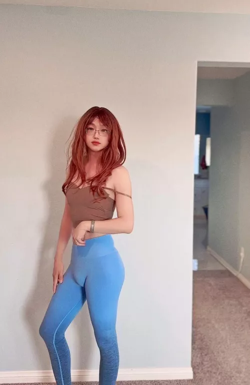 Going commando under leggins