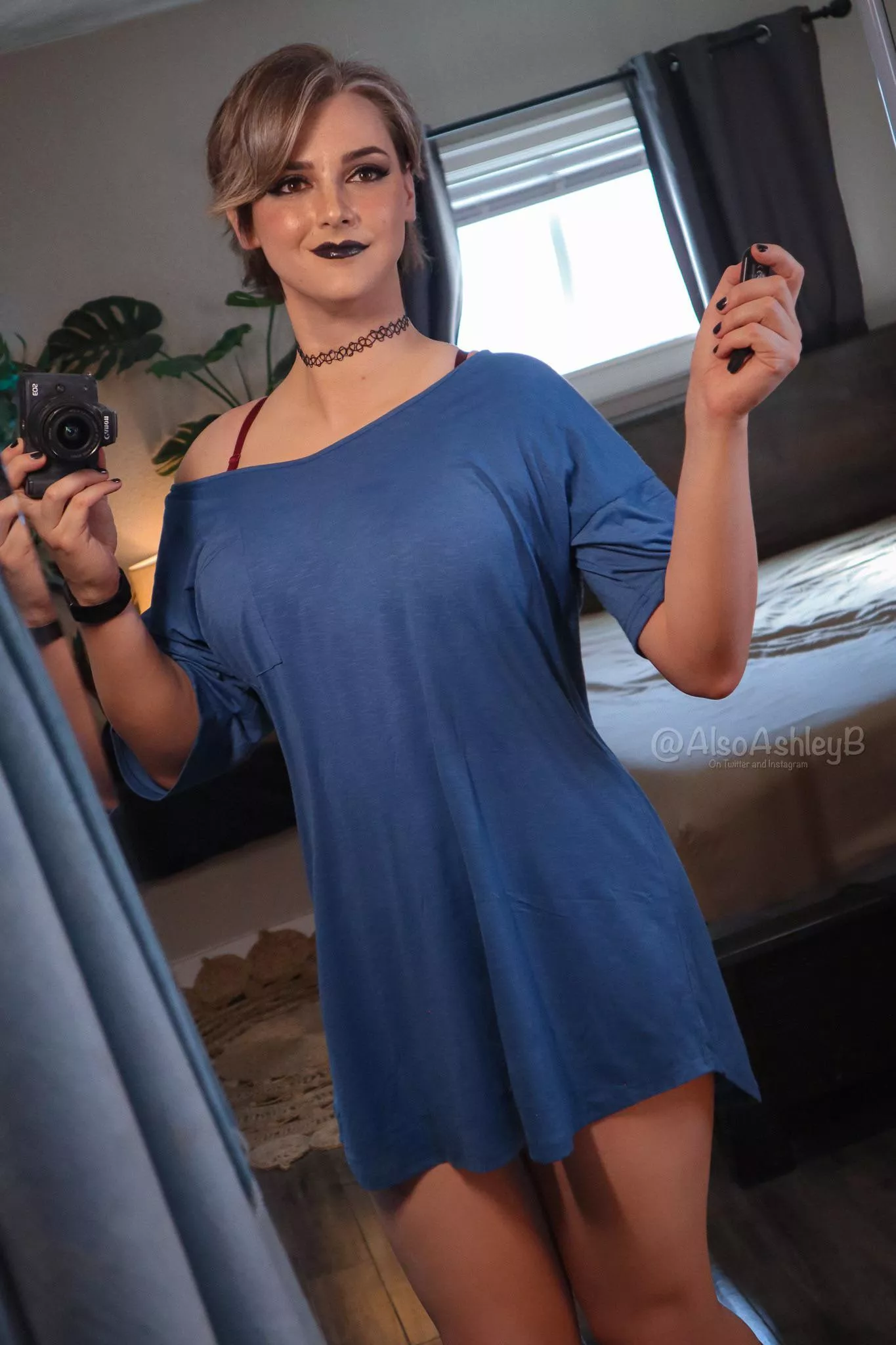 Guys… I think your gentle push to grow my hair out is paying off… It’s looking FAR TOO CUTE 😜