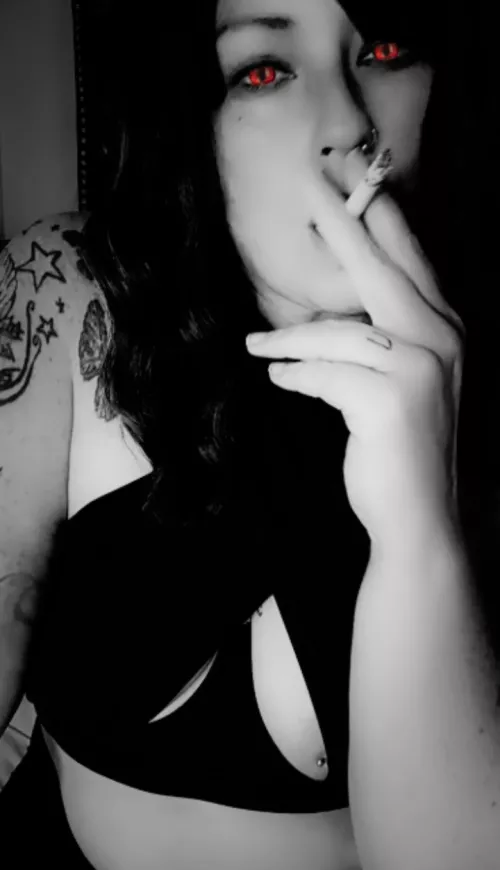 How bout a little spooky season smoking with a nip slip