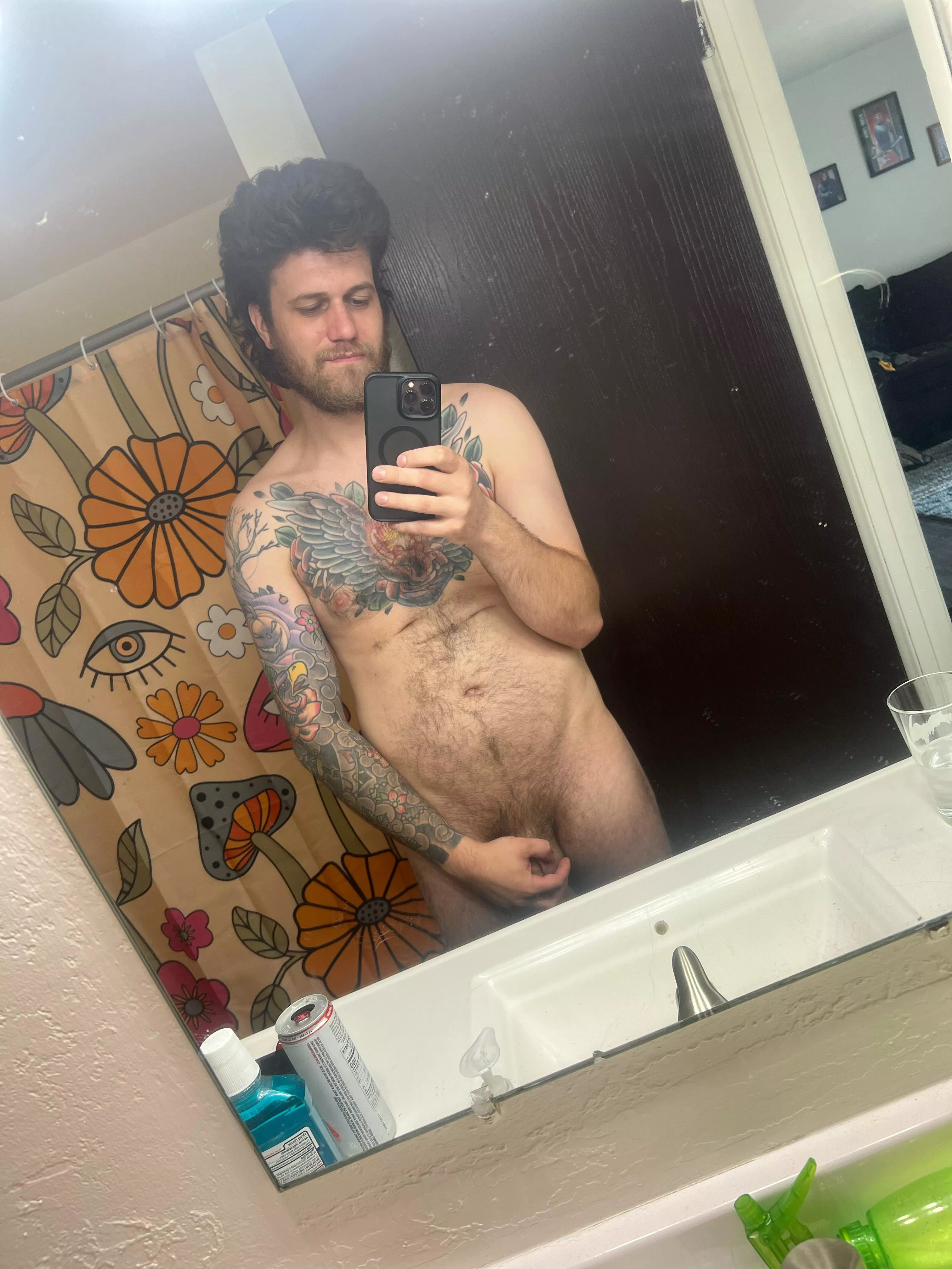 Ignore the messy ass hair but who wants to shower with me?