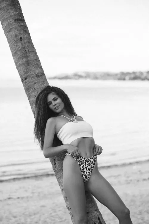 Lost in paradise, want to find me?