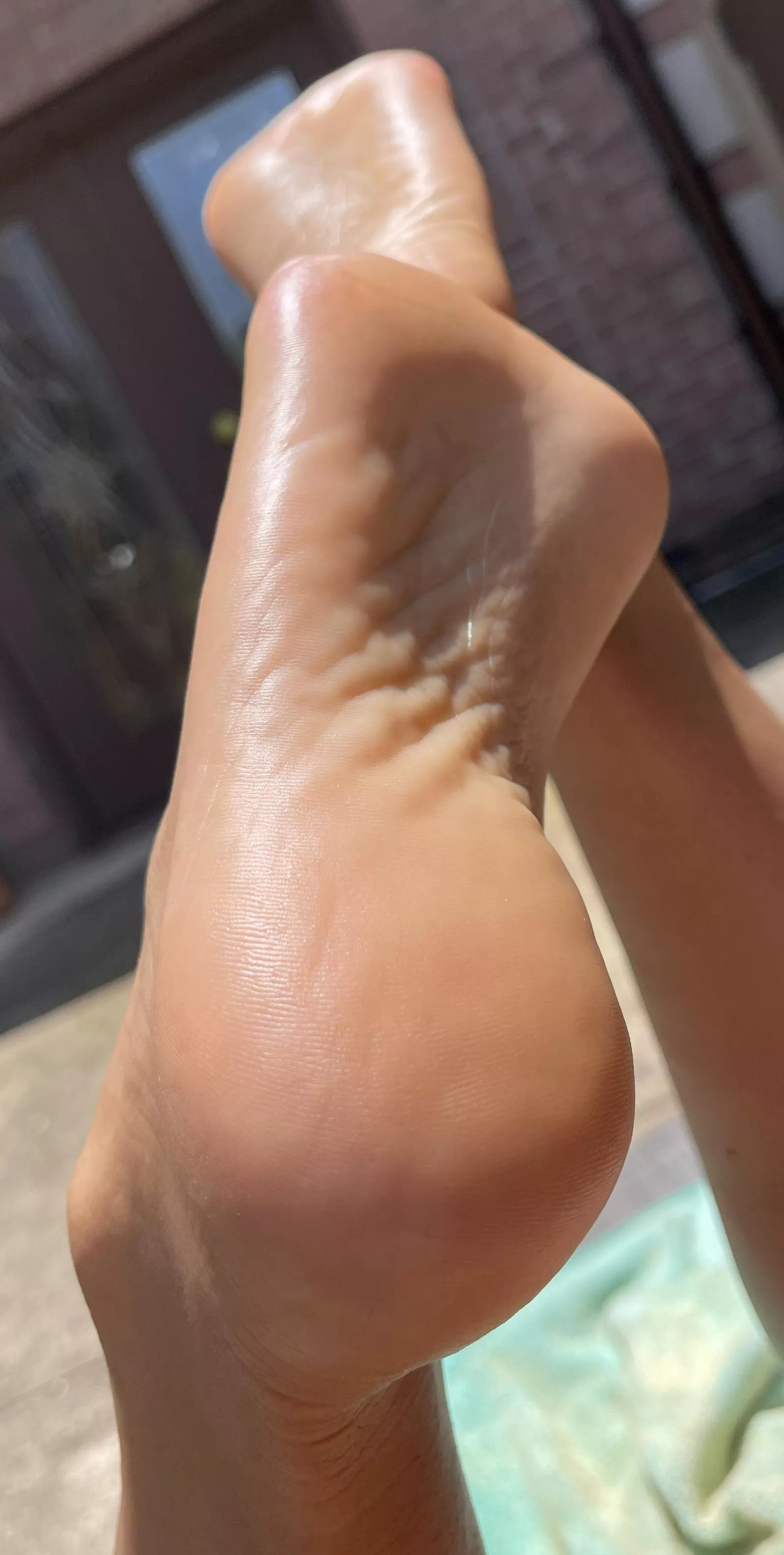 Sunny soles