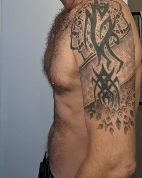 Sweaty smelly pillow [40]