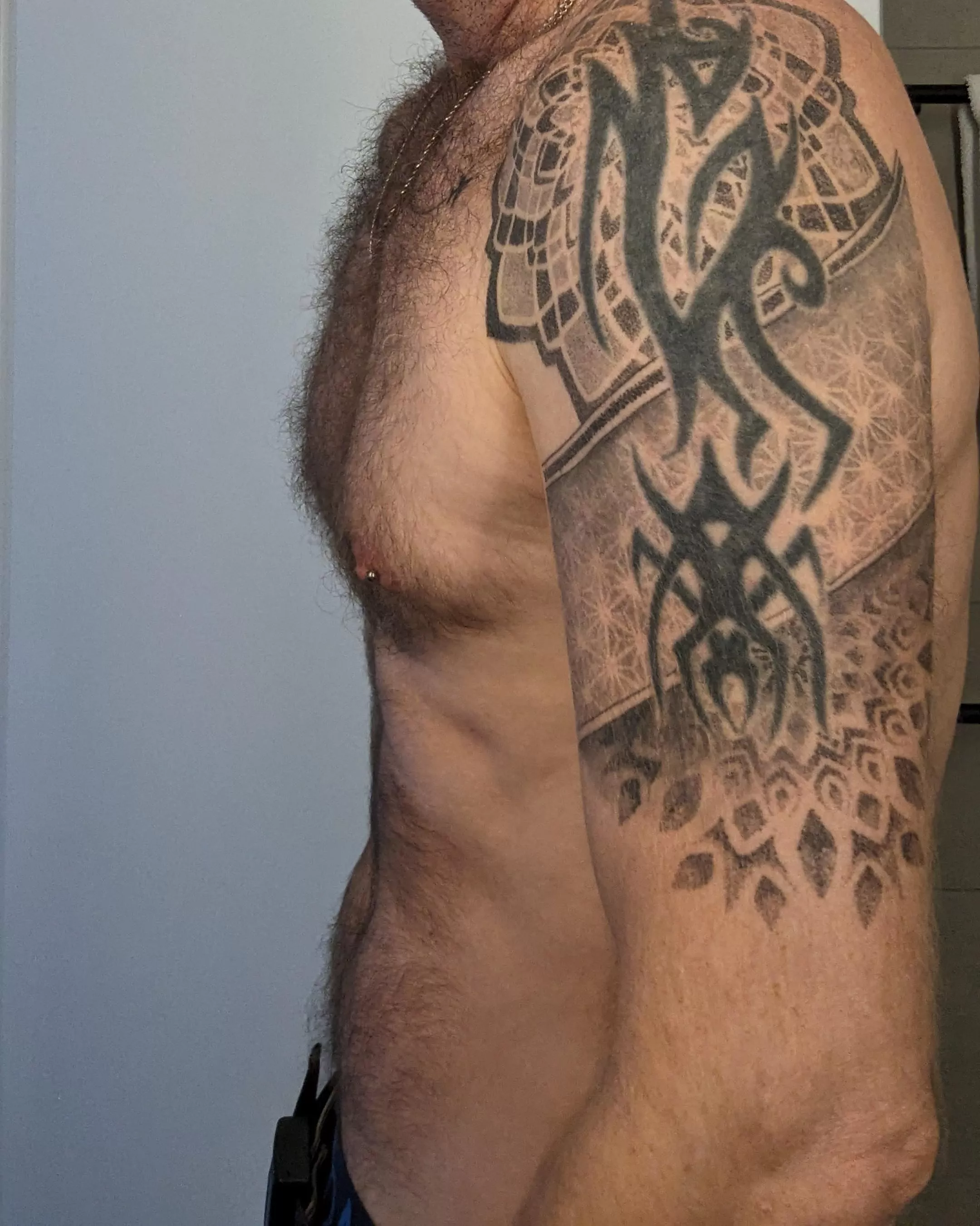 Sweaty smelly pillow [40]