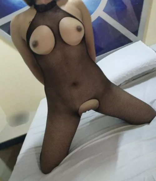 Wdyt? Should I wear stockings or nah? (F)