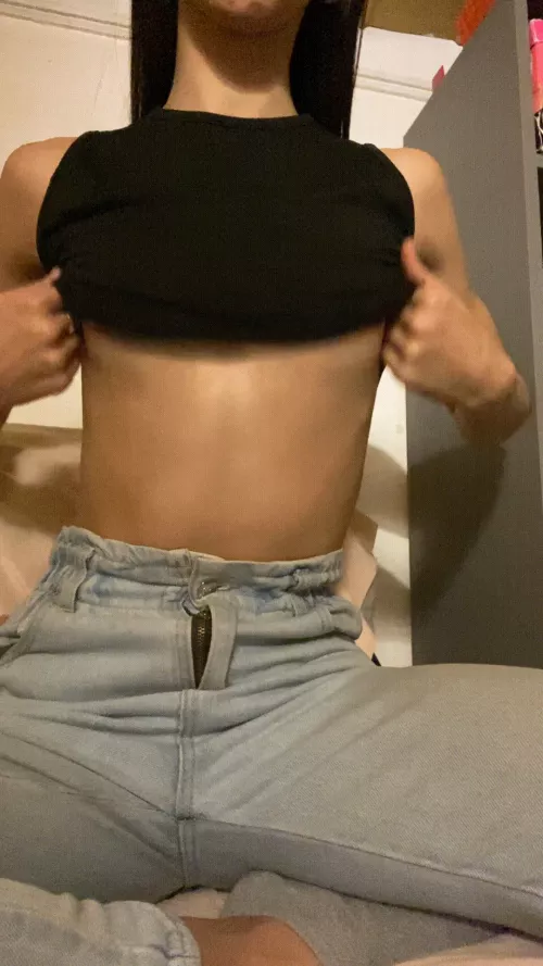 add your white whipped cream to my flat pancakes