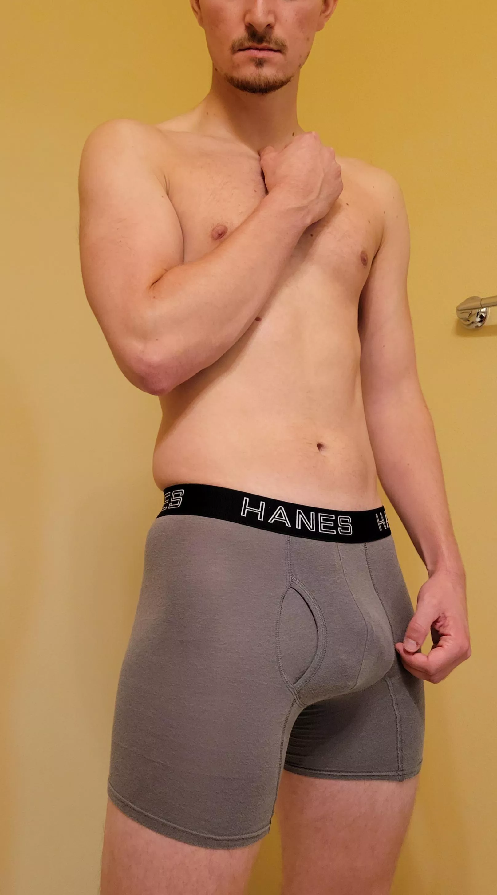 Are non nudes accepted? Up until recently, I was about 15lbs underweight and hated how I looked. After a lot of hard work, I not only feel good, but I actually feel hot! This is the most skin I've ever showed anyone, thought it might be fun!