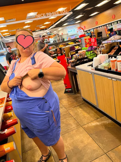 Circle K boobies