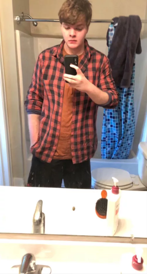 Contrary to what the weather forecast says, it is officially autumn and time to break out my favorite clothes