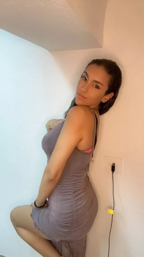 Don't you just love this dress? Because I do!