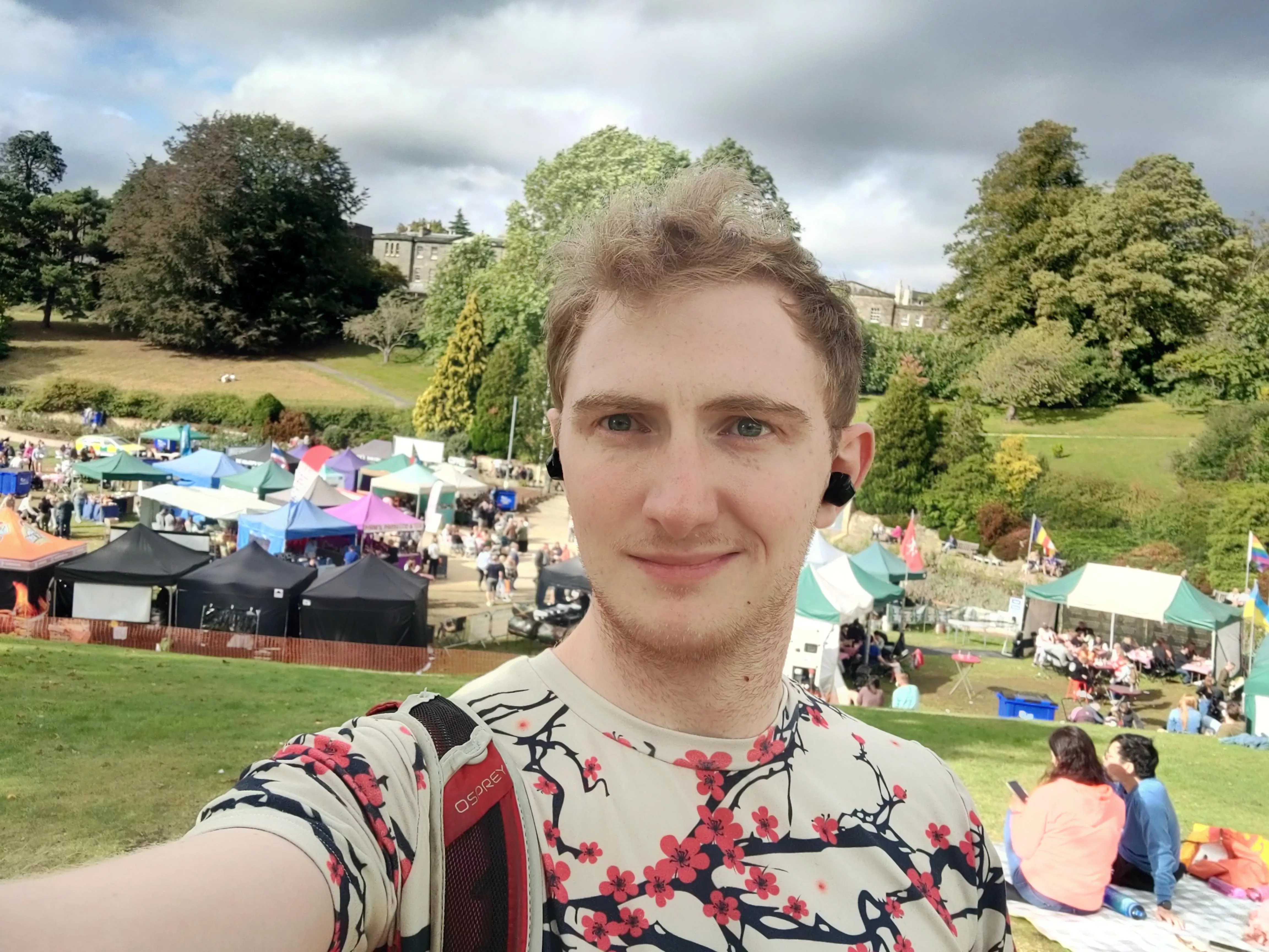 Explore the food market with me?