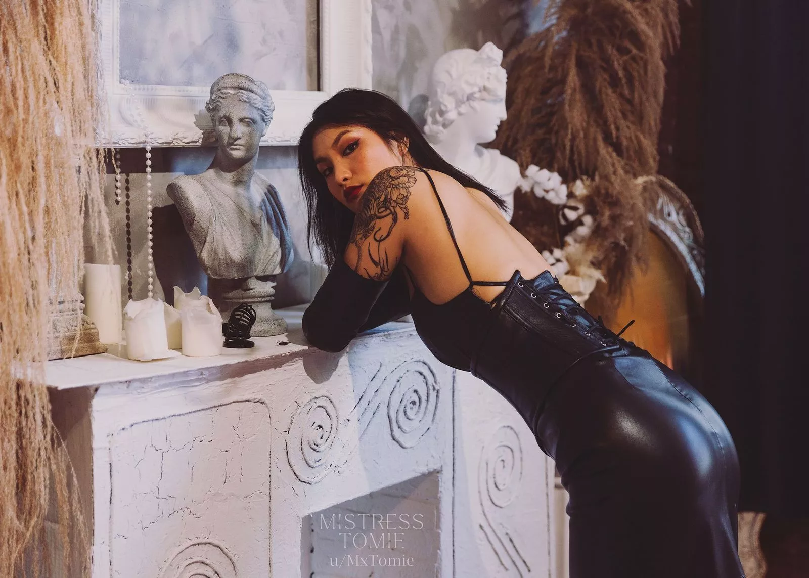 I love a tight leather dress