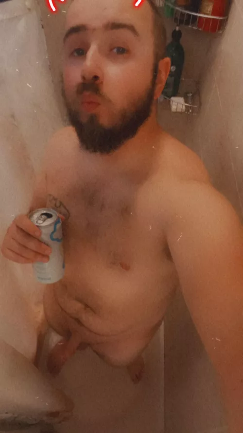 Just a chubby blue collar guy 🥵