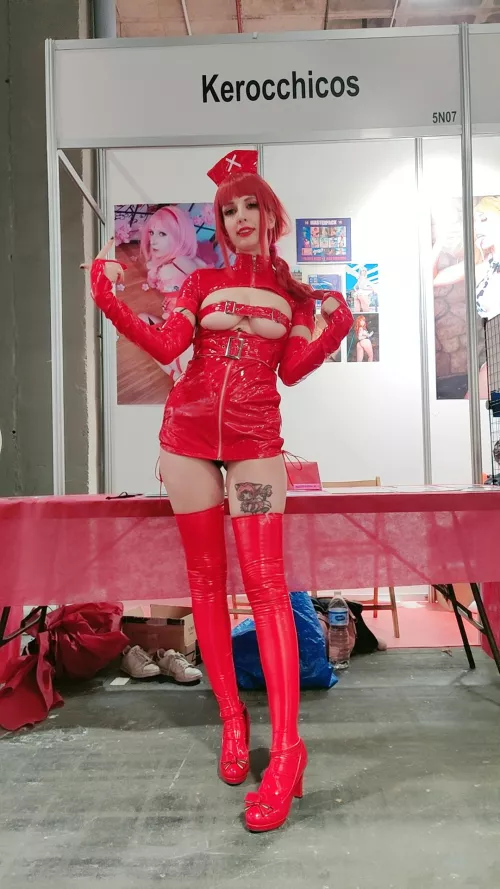 My Makima kinky nurse cosplay for my first booth!